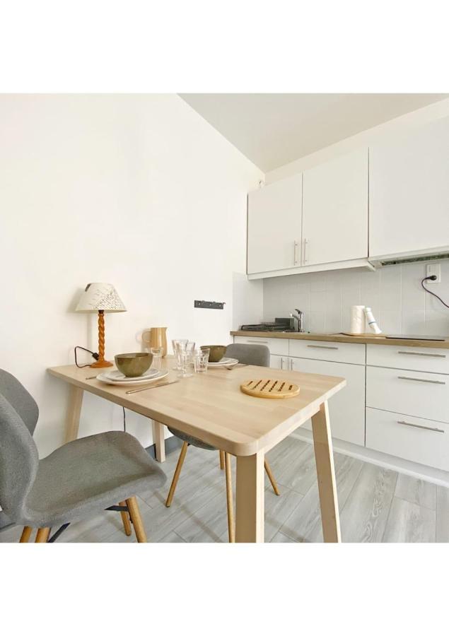 Coup De Coeur Au Pied Du Chateau - Nice Studio Ideally Located Анси Экстерьер фото